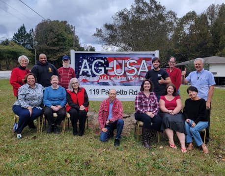 Max-Well team – wellness and mineral supplements